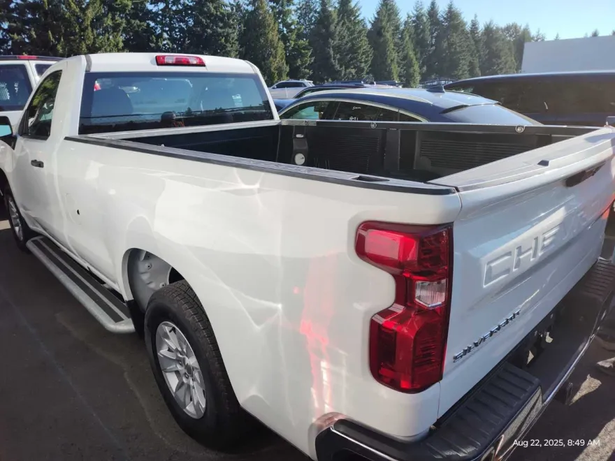 2024 Chevrolet Silverado 1500 photo 1