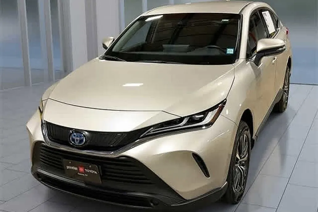 2023 Toyota Venza LE photo 1