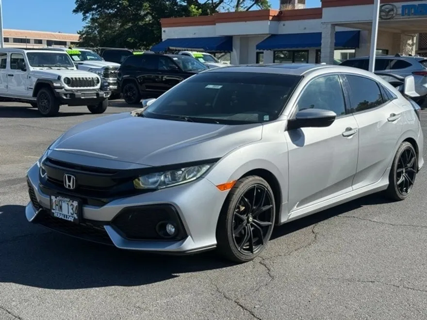 2017 Honda Civic EX Hatchback photo 1