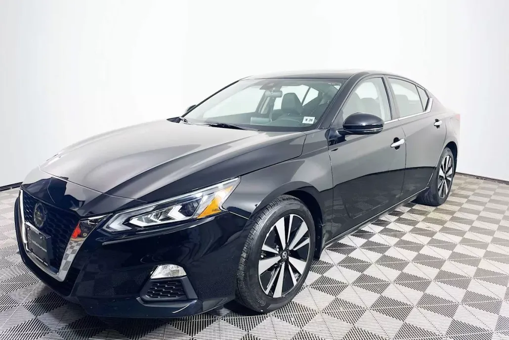 2021 Nissan Altima 2.5 SV photo 1