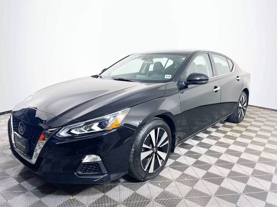 2021 Nissan Altima 2.5 SV photo 1