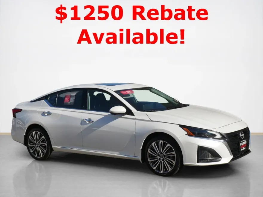 2023 Nissan Altima 2.5 SL photo 1