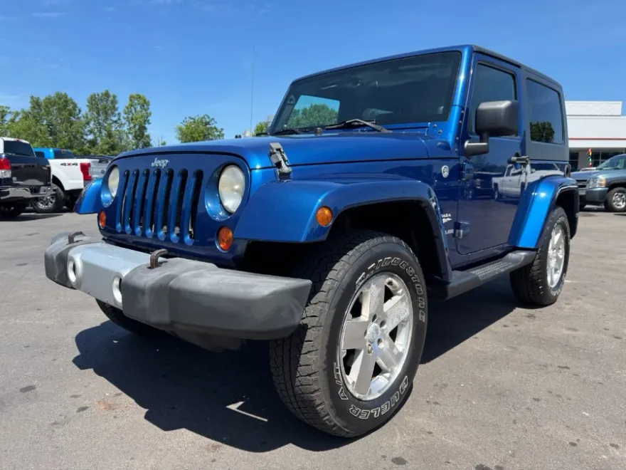 2009 Jeep Wrangler Sahara photo 1