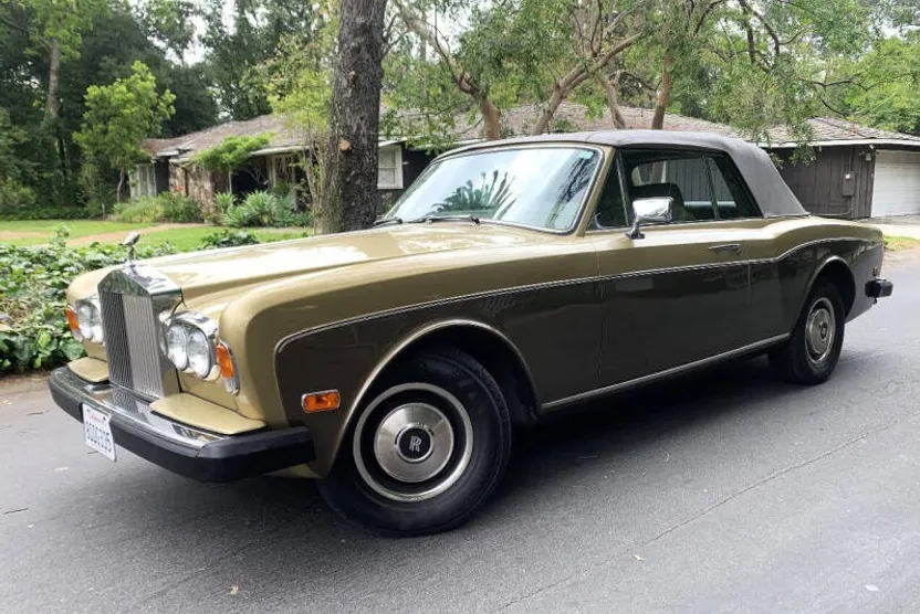 1982 Rolls Royce Corniche photo 1