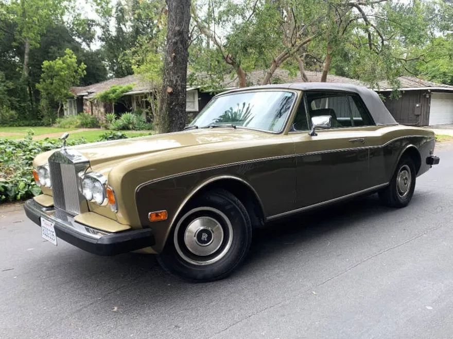 1982 Rolls Royce Corniche photo 1
