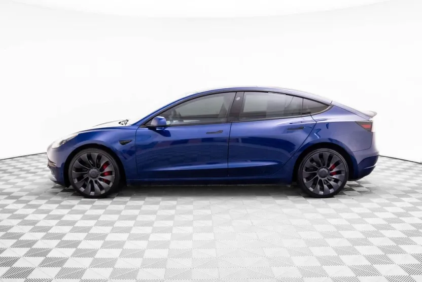 2023 Tesla Model 3 Performance photo 1