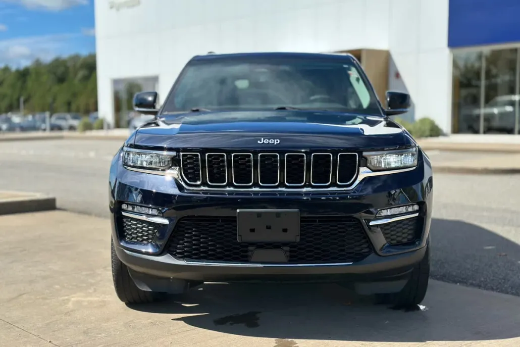 2022 Jeep Cherokee Limited 4xe photo 1