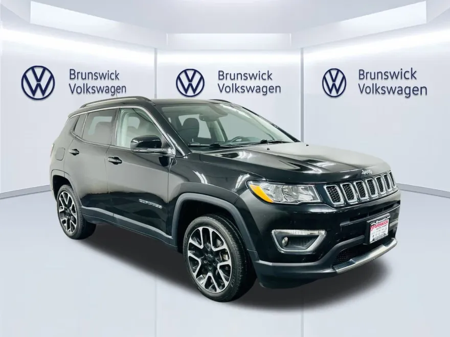 2017 Jeep Compass Limited photo 1