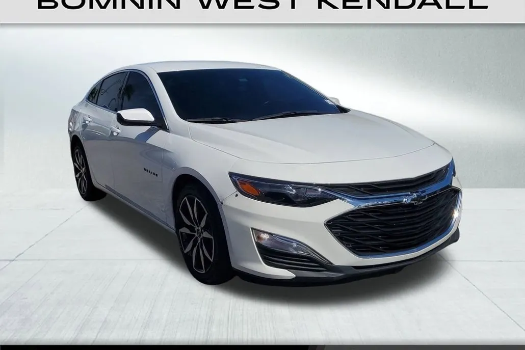 2021 Chevrolet Malibu RS photo 1