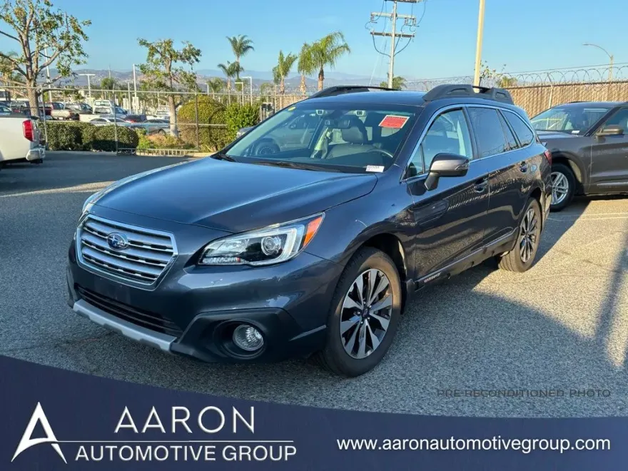 2017 Subaru Outback 2.5i Limited photo 1