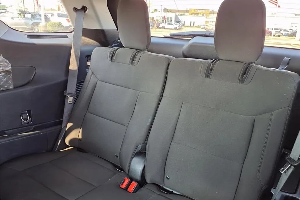 2021 Ford Explorer XLT photo 1