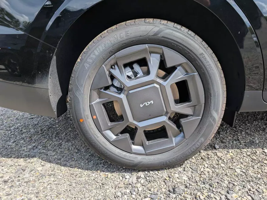 2026 Kia Carnival EX photo 1