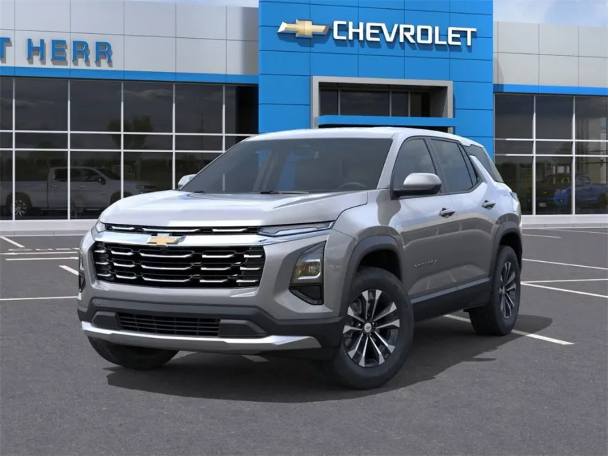 2026 Chevrolet Equinox LT photo 1
