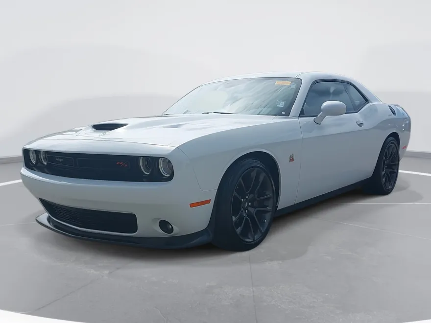 2021 Dodge Challenger R/T Scat Pack photo 1