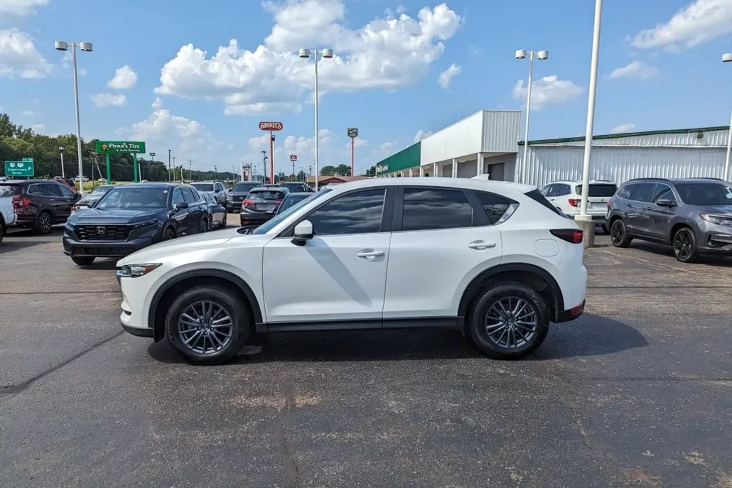 2020 Mazda CX-5 Sport photo 1
