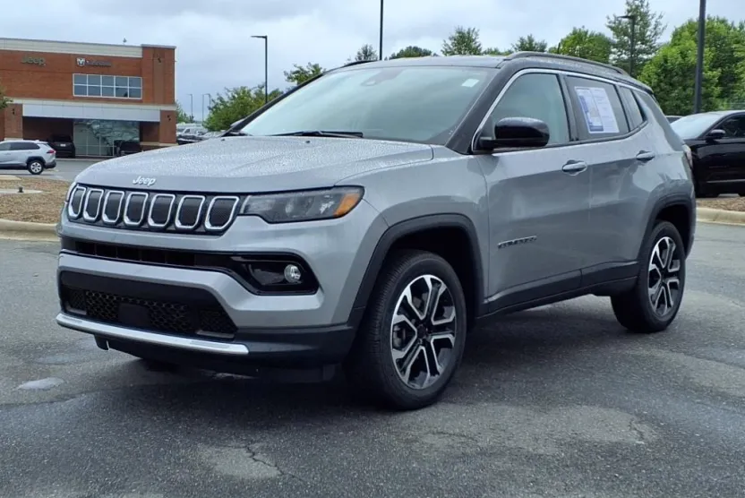 2022 Jeep Compass Limited photo 1