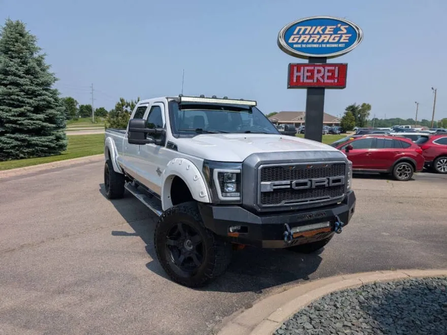 2011 Ford F-350 Lariat photo 1