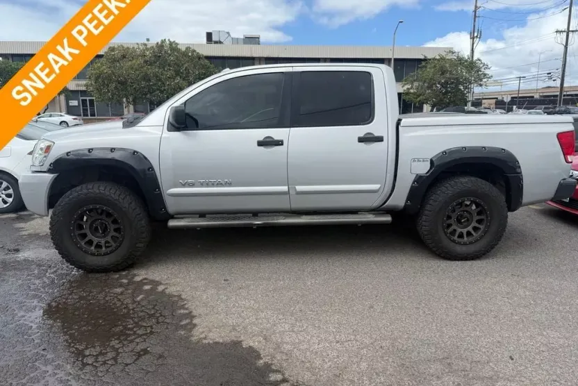2008 Nissan Titan SE photo 1