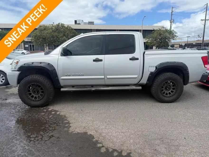 2008 Nissan Titan SE photo 1