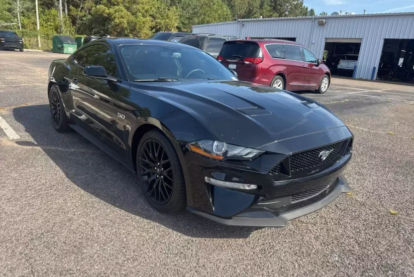 2018 Ford Mustang GT Premium photo 1