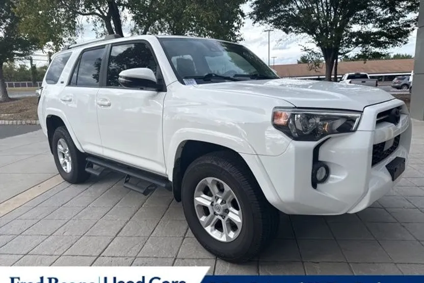 2020 Toyota 4Runner SR5 Premium photo 1