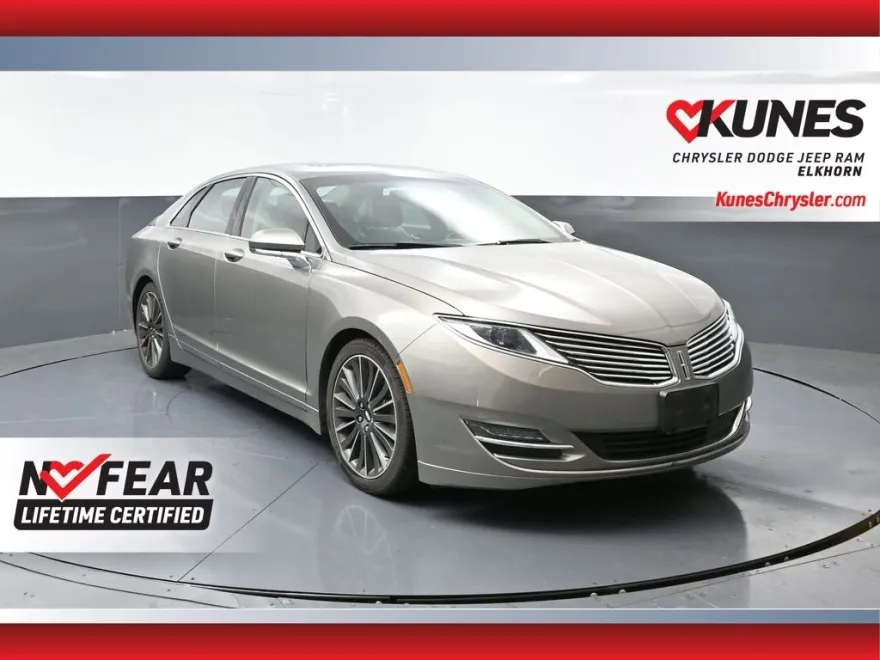 2016 Lincoln MKZ Base photo 1