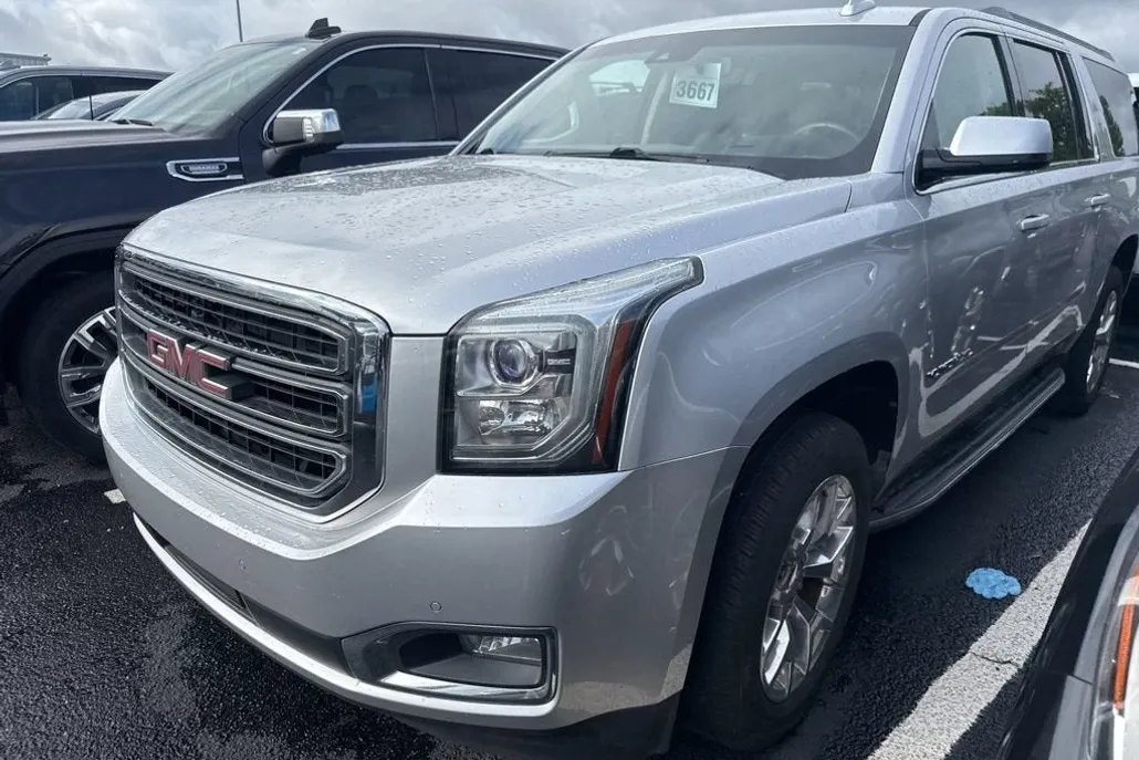 2017 Gmc Yukon XL SLT photo 1