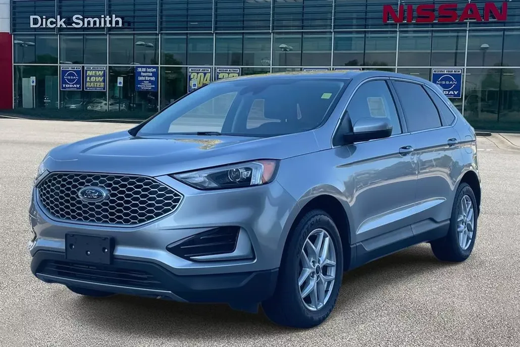 2023 Ford Edge SEL photo 1