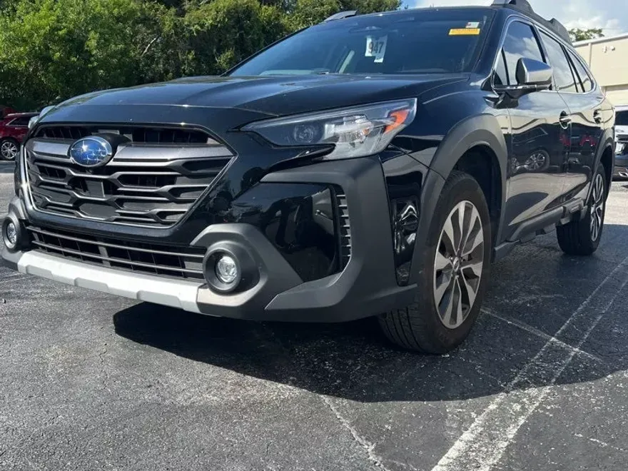 2024 Subaru Outback Touring XT photo 1
