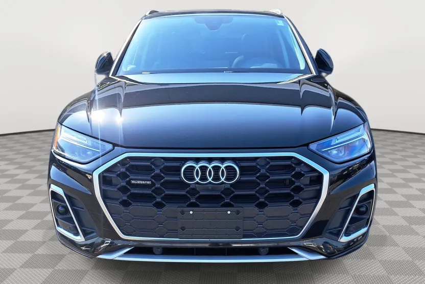 2022 Audi Q5 S line Premium Plus photo 1