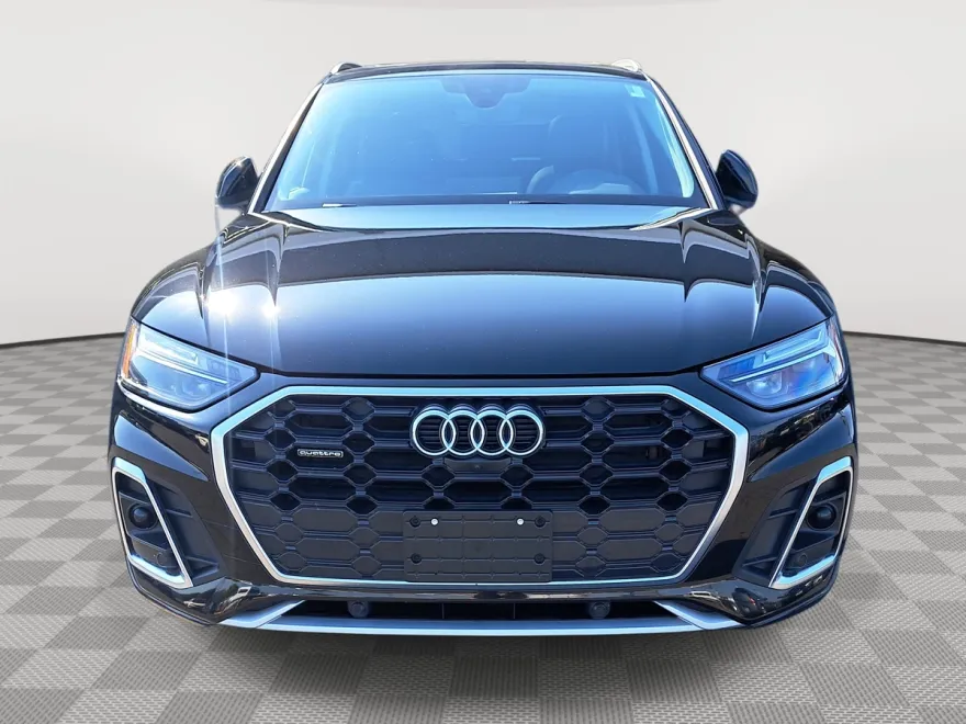 2022 Audi Q5 S line Premium Plus photo 1