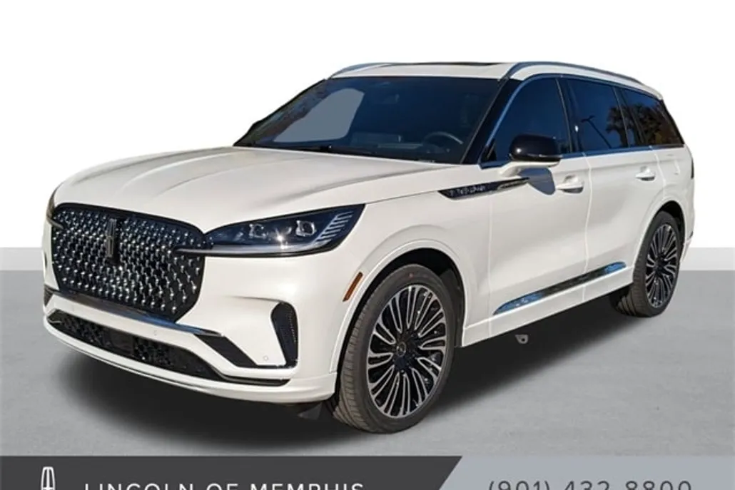 2025 Lincoln Aviator Black Label photo 1