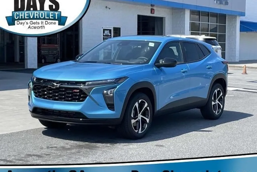 2025 Chevrolet Trax photo 1