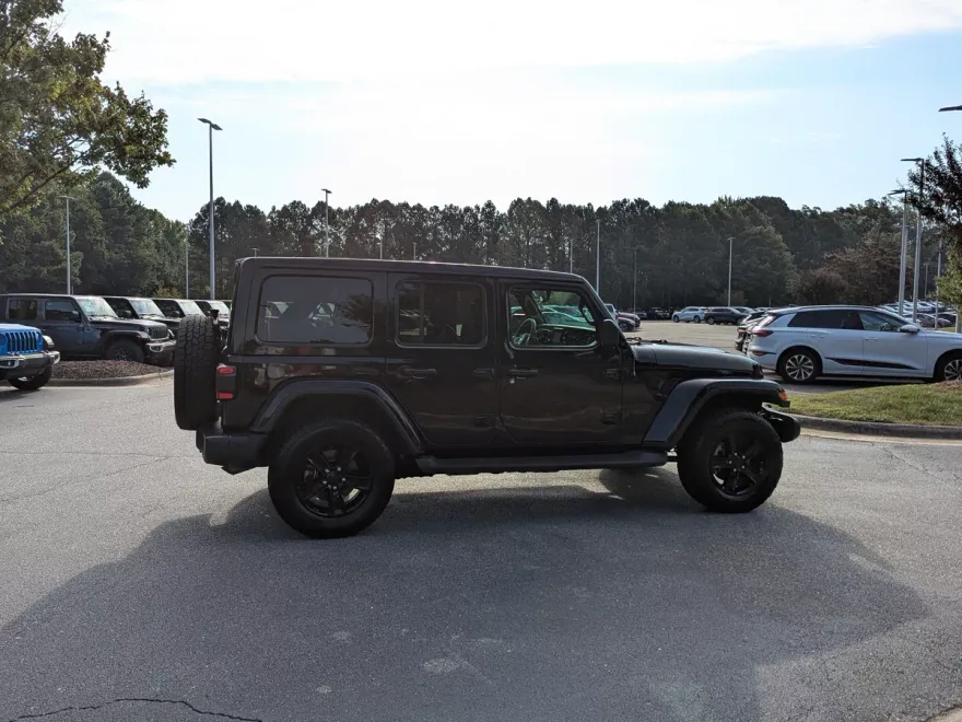 2021 Jeep Wrangler Unlimited Sahara Altitude photo 1