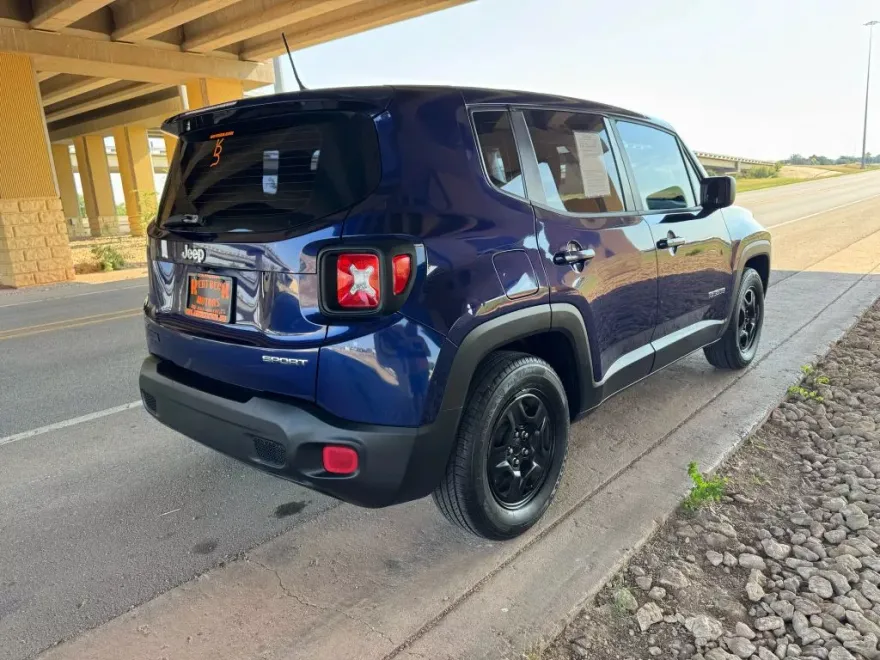 2016 Jeep Renegade Sport photo 1
