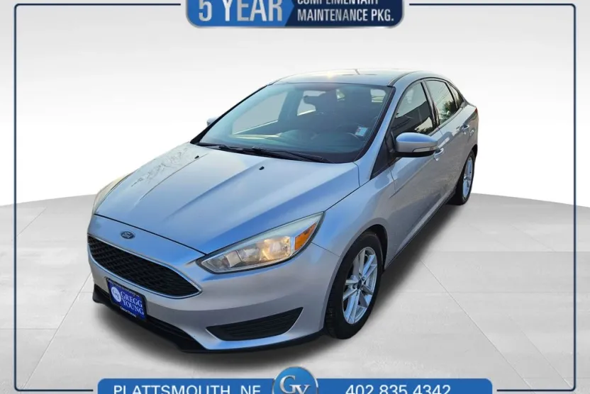 2016 Ford Focus SE photo 1