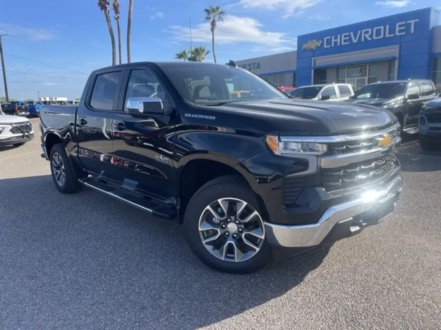 2026 Chevrolet Silverado 1500 LT photo 1