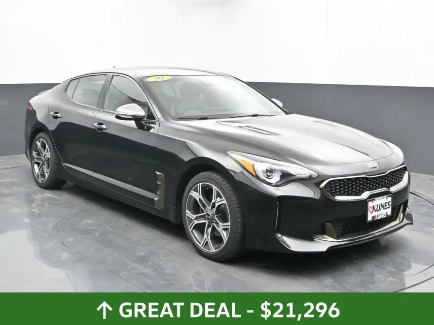 2020 Kia Stinger GT-Line photo 1