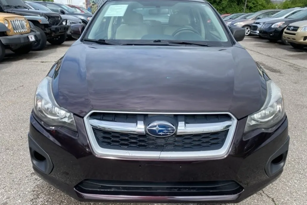 2013 Subaru Impreza 2.0i Premium photo 1