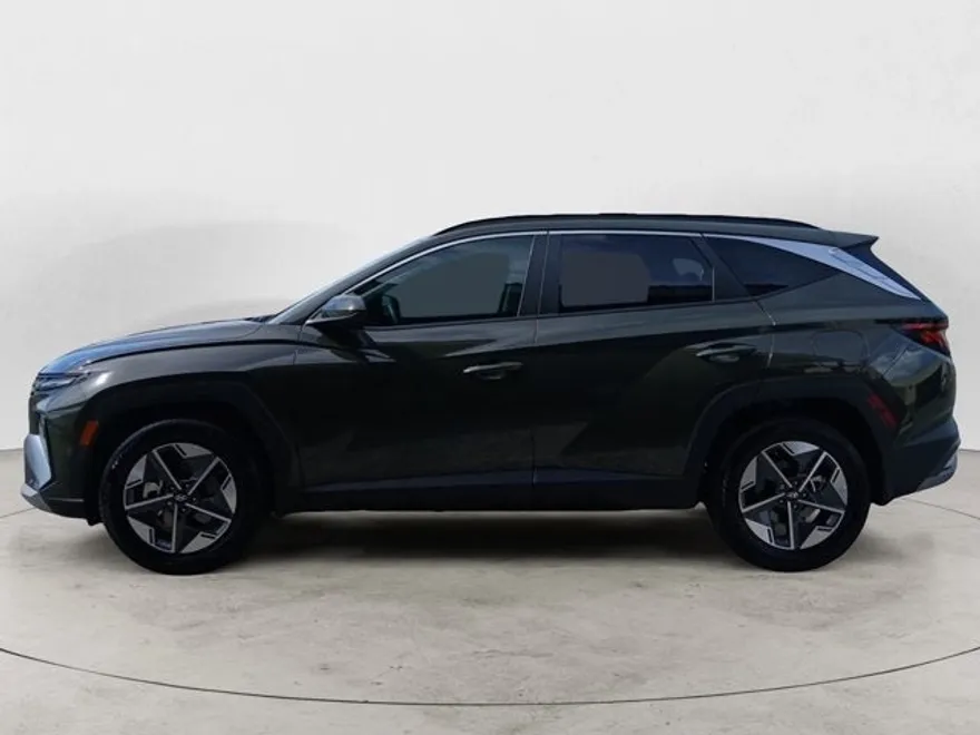 2025 Hyundai Tucson SEL photo 1