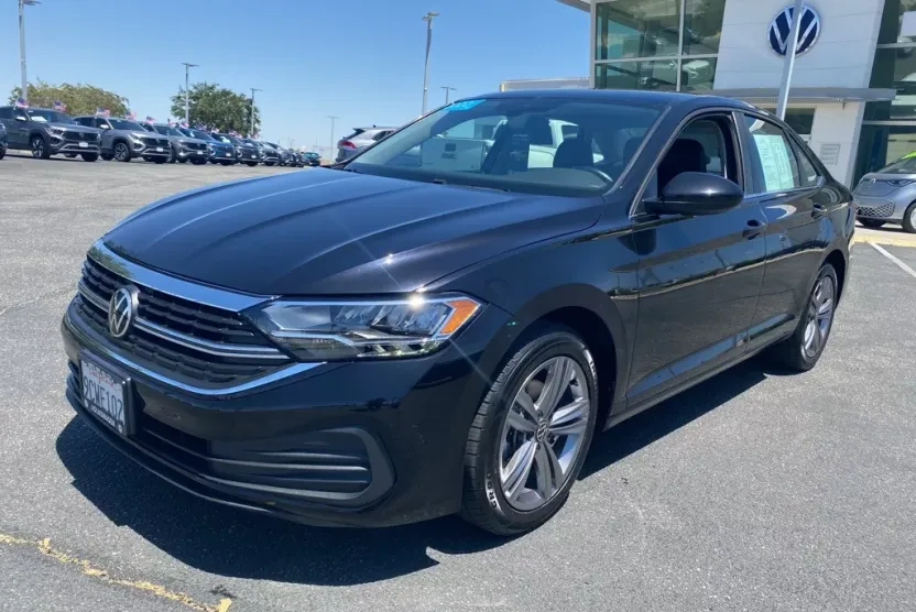 2022 Volkswagen Jetta 1.5T SE photo 1