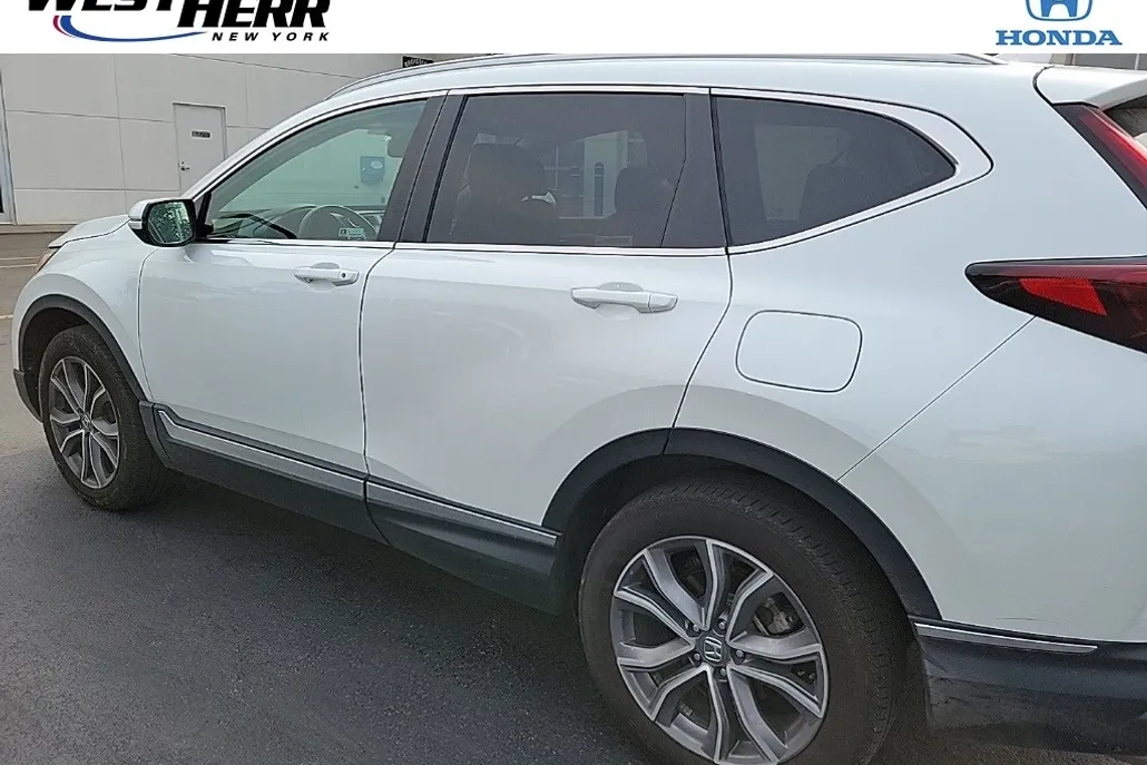 2022 Honda CR-V Touring photo 1
