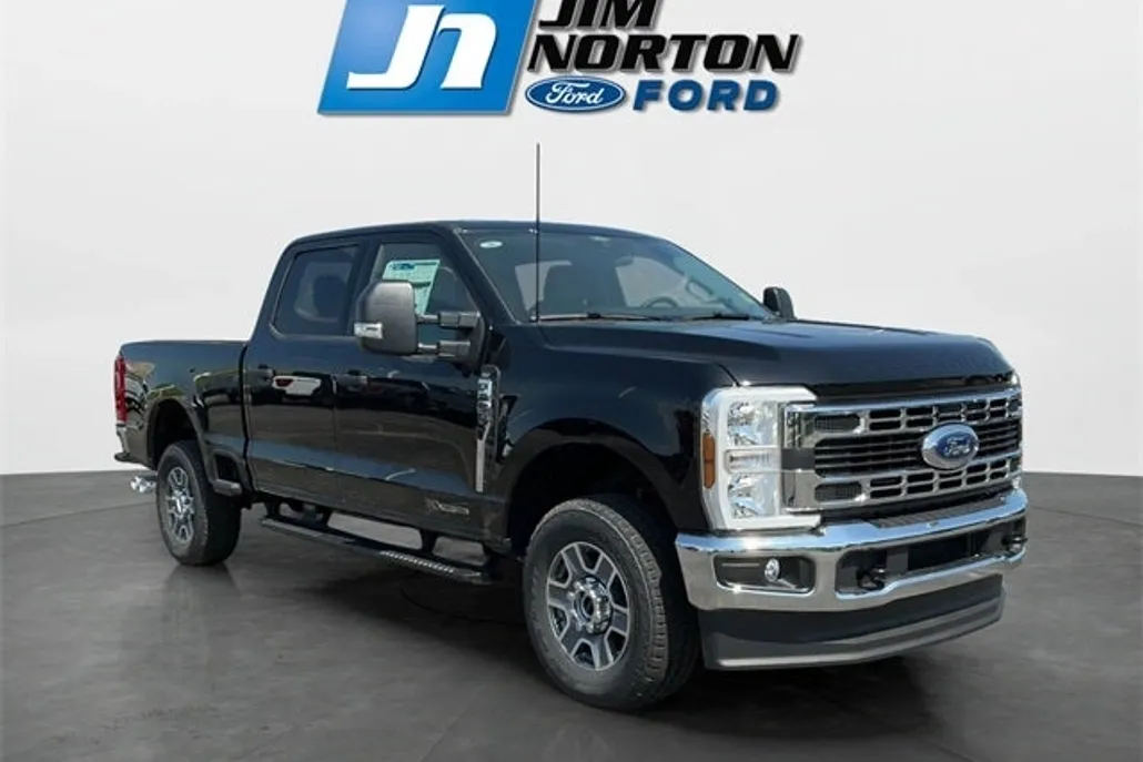 2025 Ford F-250 photo 1