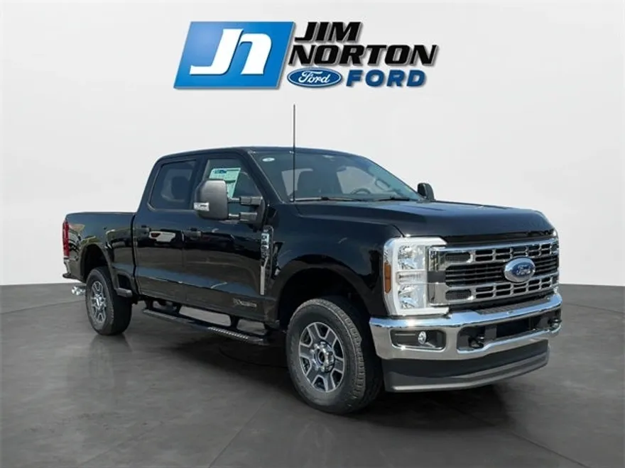 2025 Ford F-250 photo 1