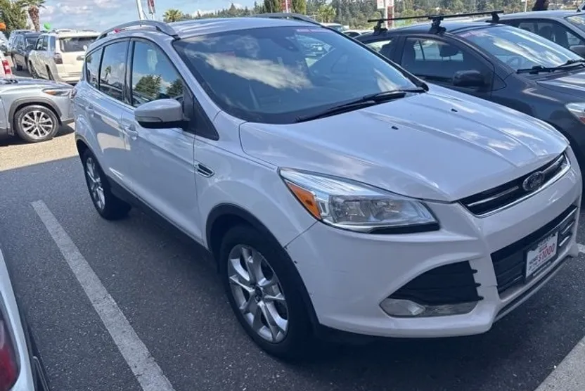 2016 Ford Escape Titanium photo 1