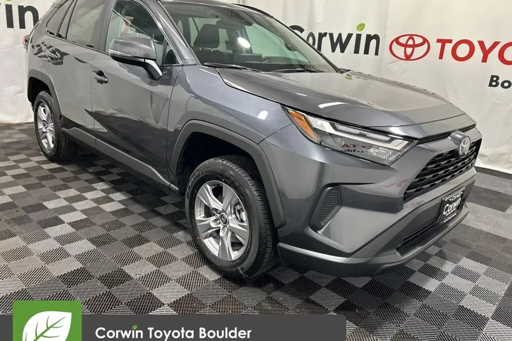 2025 Toyota RAV4 XLE photo 1