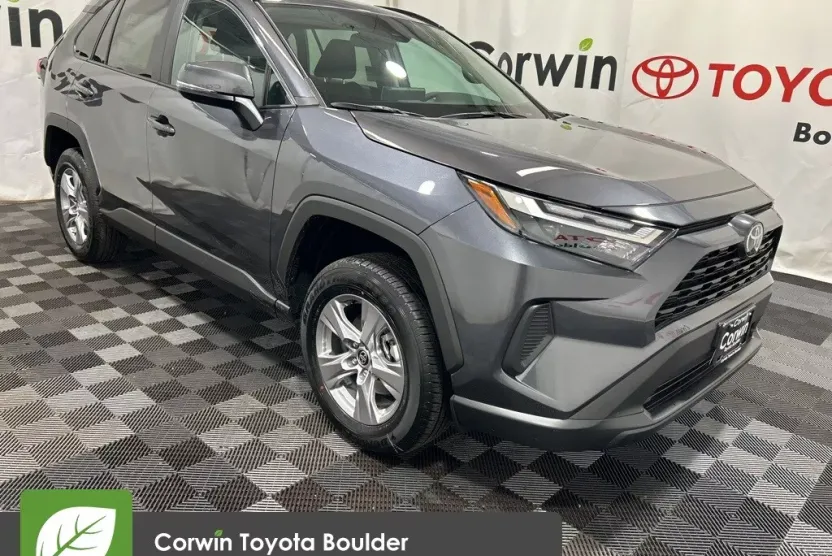 2025 Toyota RAV4 XLE photo 1