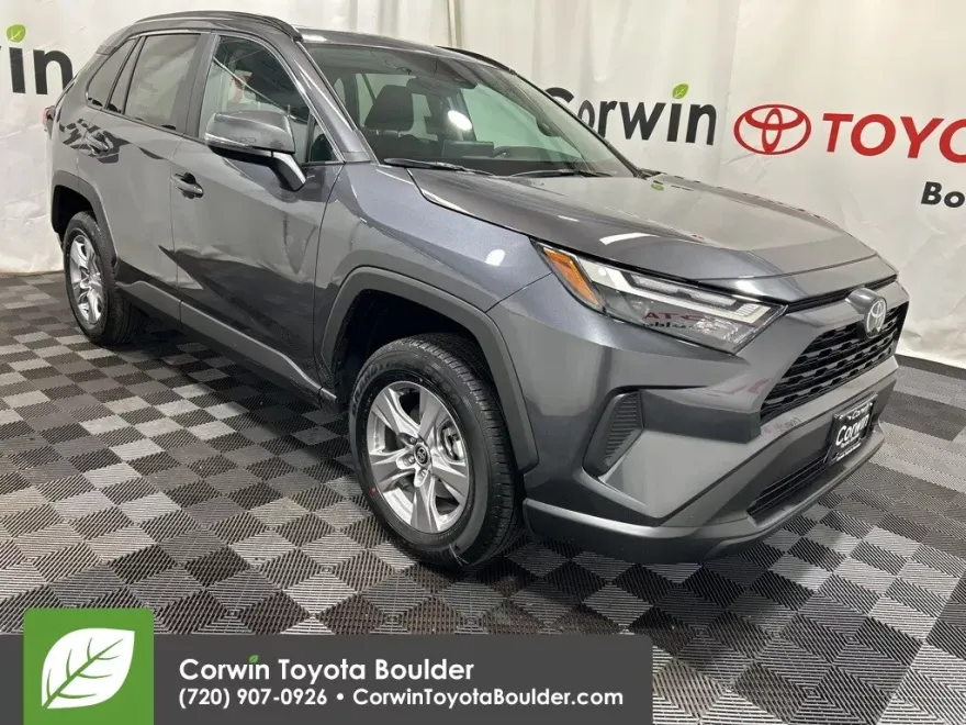 2025 Toyota RAV4 XLE photo 1