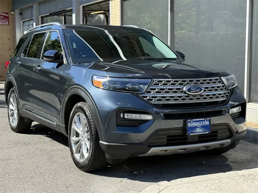 2022 Ford Explorer Limited photo 1