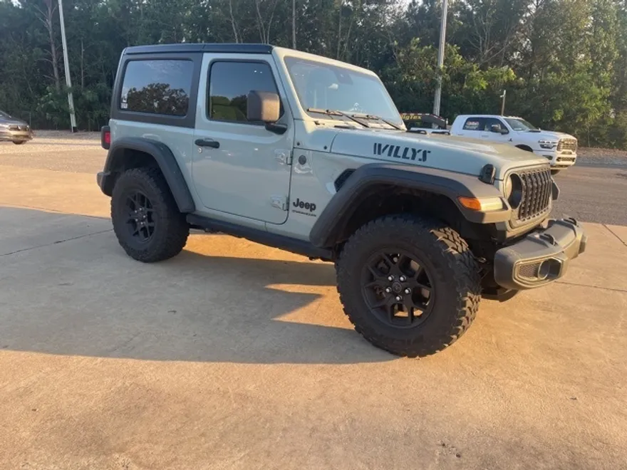 2024 Jeep Wrangler Willys photo 1